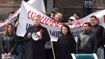 Samvel Karapetyan's supporters rally in Yerevan demanding his release