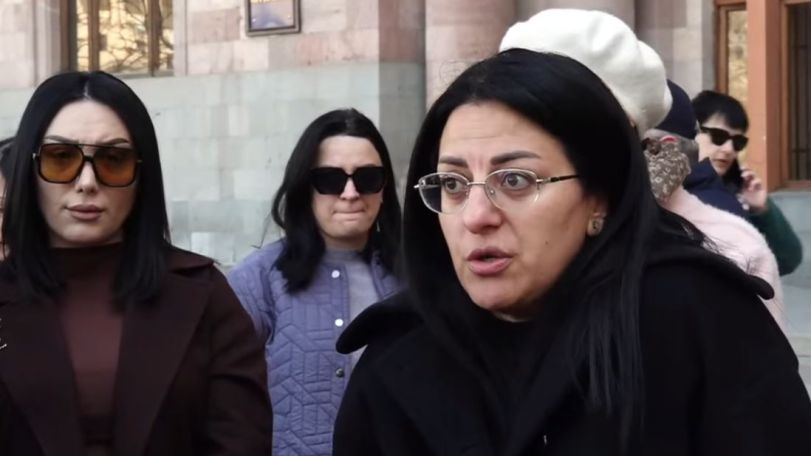 Parents protest unequal military service terms for same-age conscripts in Armenia