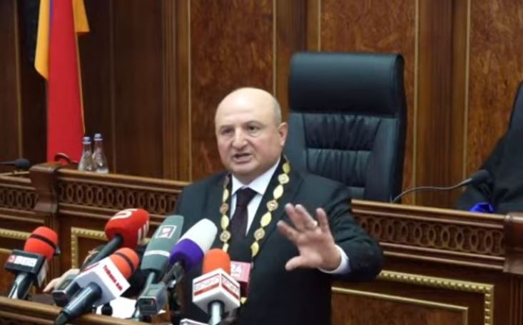 Այս հասակի մարդն իրավունք չուներ գար ու մտներ այս հսկայական լծի տակ. Վարդան Ղուկասյան
