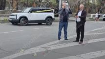 Էջմիածնի գլխավոր հրապարակում հնչել են կրակngներ