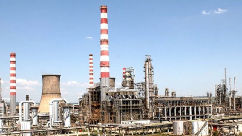На фоне роста цен на нефть США продлили послабления по санкциям против «Лукойла»