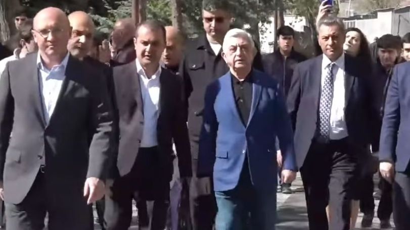 Բա ի՞նչ անեմ, ու՞ր գնամ... Ղարաբա՞ղ. Սերժ Սարգսյան