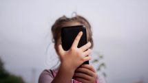 Norway seeks social media for under 16s