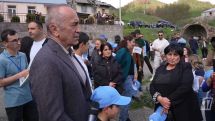 Kocharyan says authorities pushing Artsakh Armenians to leave