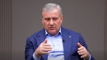 Karapetyan accuses leadership of abandoning Artsakh Armenians