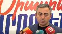 Իրենց պահում են խուժանի պես՝ ցույց տալու, որ իբր իրենց դեմ խաղ չկա, բայց գլուխները պատին են տալու. Սաղաթելյան