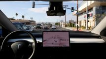 Tesla запустила роботакси
