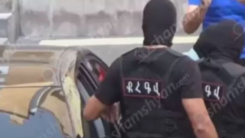 Խnւլիգանnւթյան դեպք՝ Երևանում․ ծեծկռտnւքիg հետո մի խումբ անձինք դիմել են փախուստի