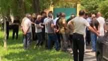 Workers of Tsarukyan-owned company protest ongoing closure, seek clarity on jobs