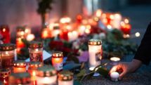 В Граце воцарились шок, скорбь и недоверие после самой страшной стрельбы