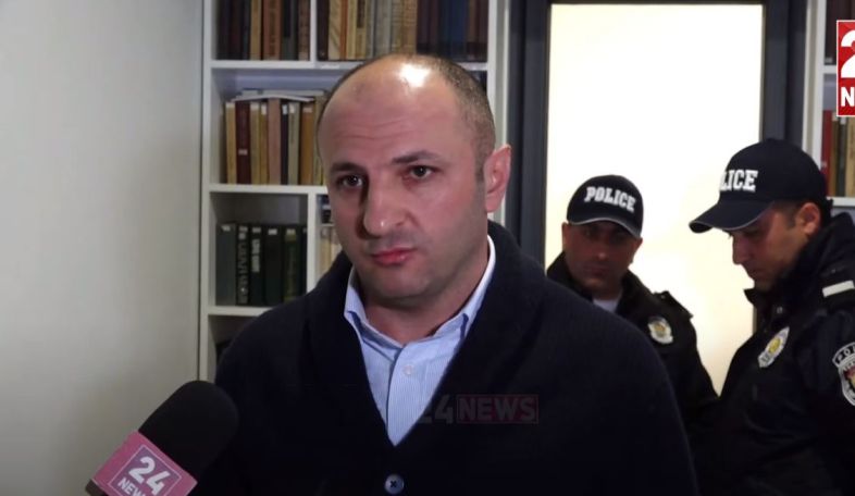 «Այդ ի՞նչ զզվելի արարք է, ինչու իշխանություններին չեն ձայնալսում». Խուզարկություն՝ «Մայր Հայաստանի» Գյումրու գրասենյակում