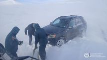 Snowstorm traps hundreds of vehicles, over 1,000 people in Armenian village
