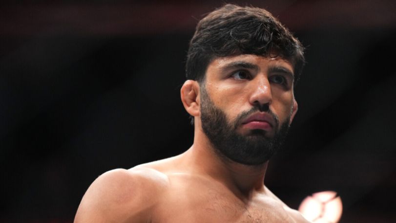 Каковы шансы Армана Царукяна выйти на поединок за титул UFC вместо Топурии или Оливейры?