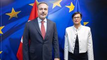 EU commissioner pledges support for Armenia-Azerbaijan peace deal