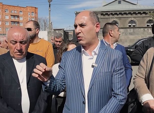 Գյումրում 37 թիվ է, վախի մթնոլորտ. Մարտուն Գրիգորյան