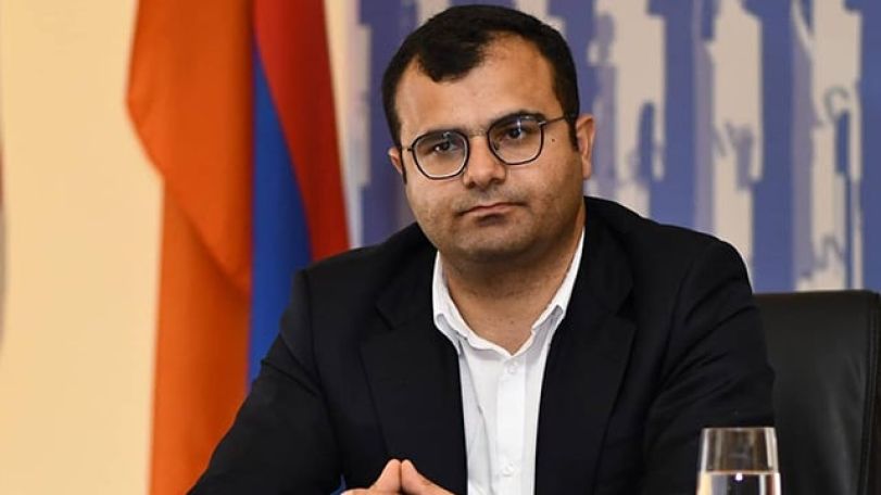 По делу о применении насилия в отношении журналиста Акопа Карапетяна задержан 1 человек