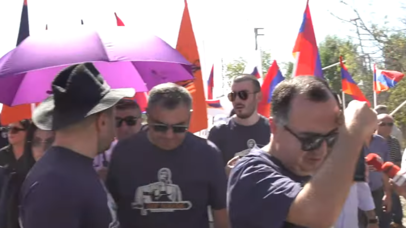 Ակցիաներ ընդդեմ ու ի պաշտպանություն Գյումրիում տեղակայված 102-րդ բազայի