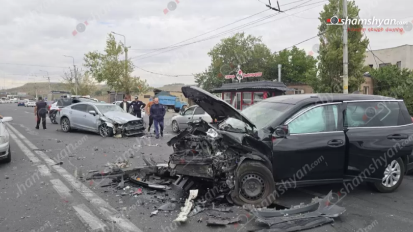 Խոշոր ու շղթայական ավտովթար՝ Երևանում. Կա 2 վիրավոր