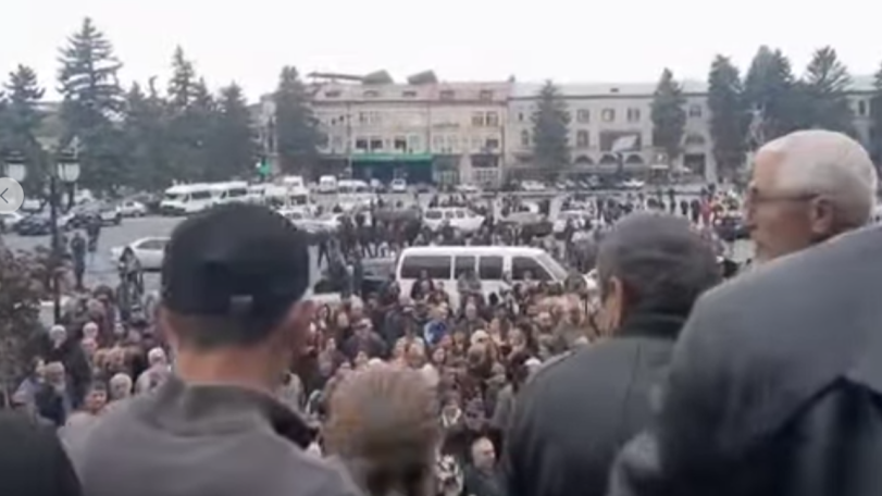 В Гюмри против собравшихся у мэрии граждан инициировано уголовное производство