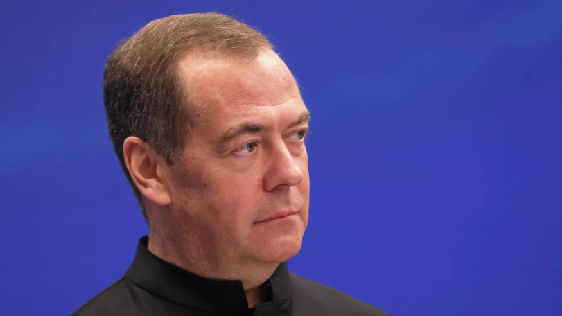 Медведев: Пашинян хочет пользоваться льготами ЕАЭС, зарабатывая на России
