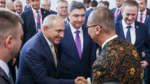 Мишустин представил Пашиняна министру промышленности Индонезии