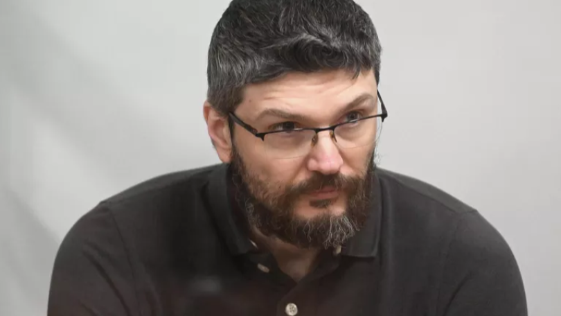 Пасынка Намина приговорили к 18 годам за убийство бабушки и брата