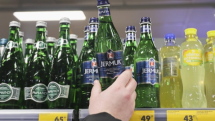 В России заблокировали продажу еще более 1 млн бутылок минеральной воды «Джермук» из Армении
