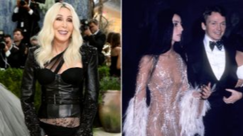 «Возвращение королевы»: певица Шер появилась на Met Gala после более чем 10-летнего перерыва