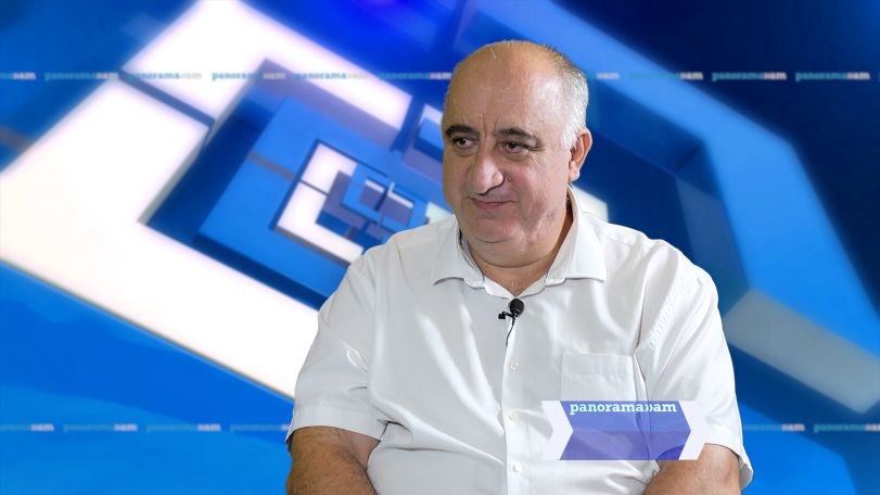 21-րդ դարում լուրջ խնդիր է առանց դասագրքի դպրոցը. Սերոբ Խաչատրյանը՝ 12 անուն դասագրքի պակասի մասին