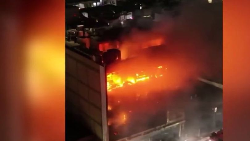 В Ираке около 50 человек погибли при пожаре в гипермаркете