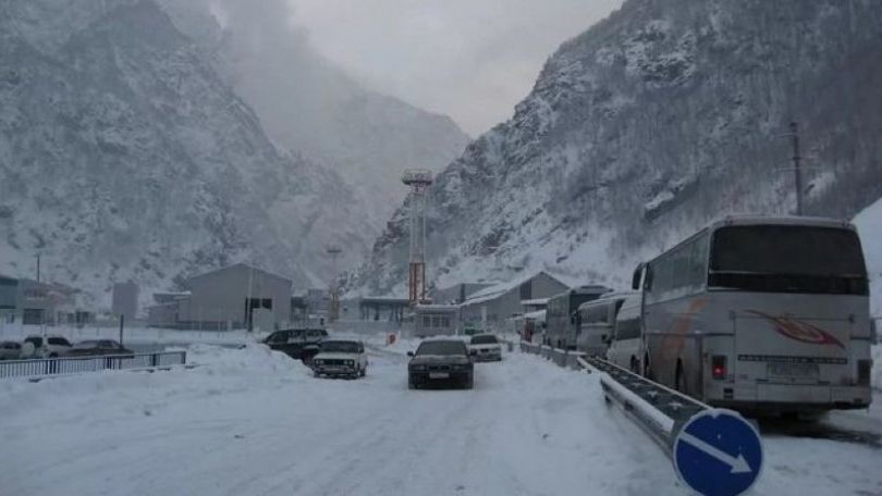 Լարսը փակ է