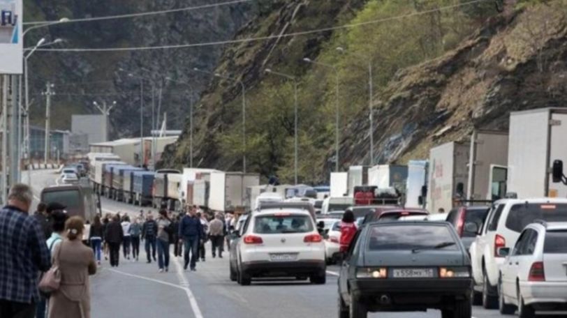 Լարսի սահմանին շուրջ 1000 մեքենա խցանման մեջ է