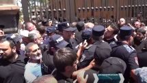 Clergymen confront NSS officers to prevent Archbishop Mikayel Ajapahyan's arrest