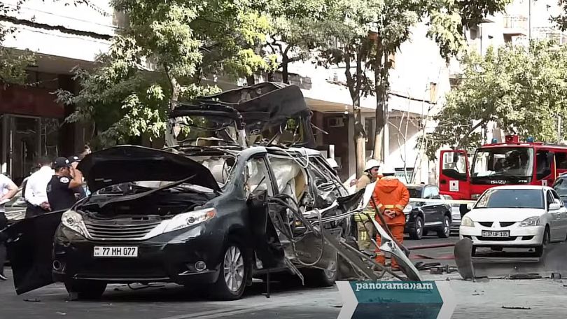 ՈՒՂԻՂ. Արտակարգ դեպք Ամիրյան փողոցում. Մեքենայի պայթյունից վիրավորվել են ավտոբուսի ուղևորները
