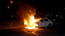 Ночью в микрорайоне Аван-Ариндж в Ереване сгорели два автомобиля