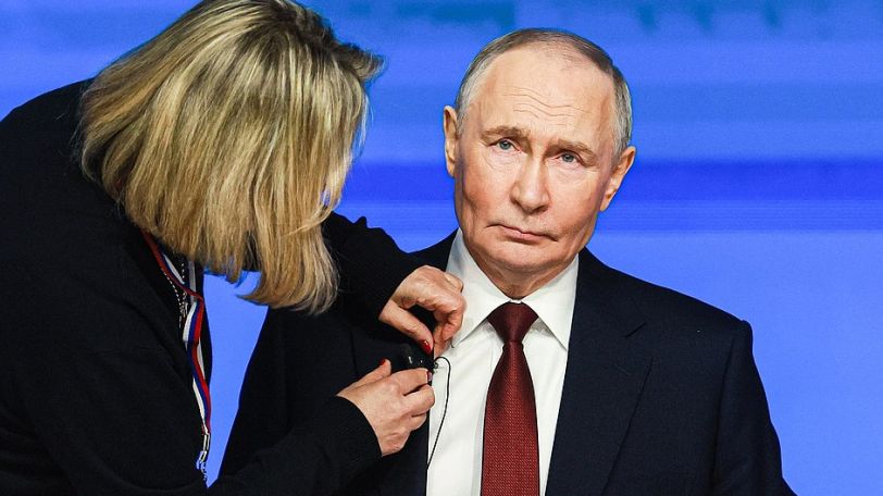 У посетителей программы «Итоги года с Владимиром Путиным» изъяли мандарины, квашеную капусту и энергетики