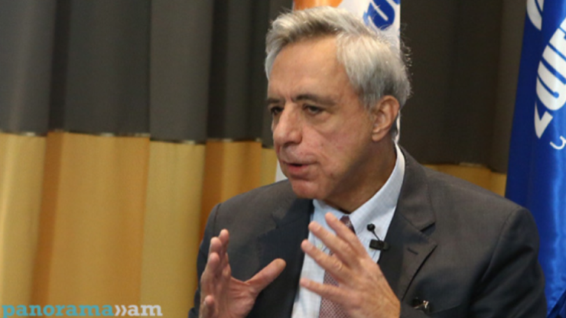 Former Armenian FM invokes Argentina's Malvinas policy in constitutional debate