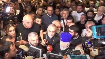 В аэропорту «Звартноц» многочисленные граждане встретили Католикоса всех армян Гарегина II аплодисментами