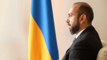 Armenian FM to travel to China