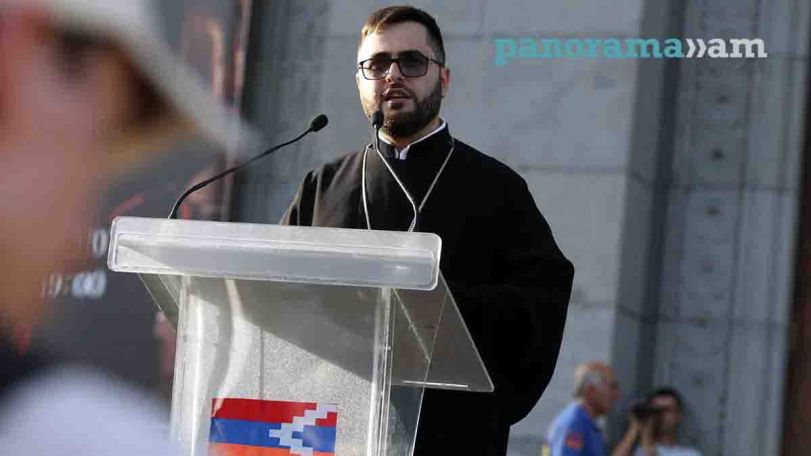 Ցավալի է, որ 2000-ամյա Եկեղեցու վրա արշավում է նույն այդ պետության իշխանությունը. Տեր Վաչագան