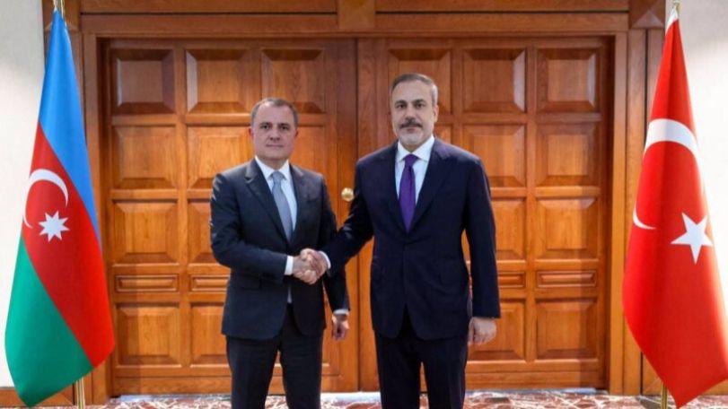 Azerbaijani, Turkish FMs discuss peace process with Armenia