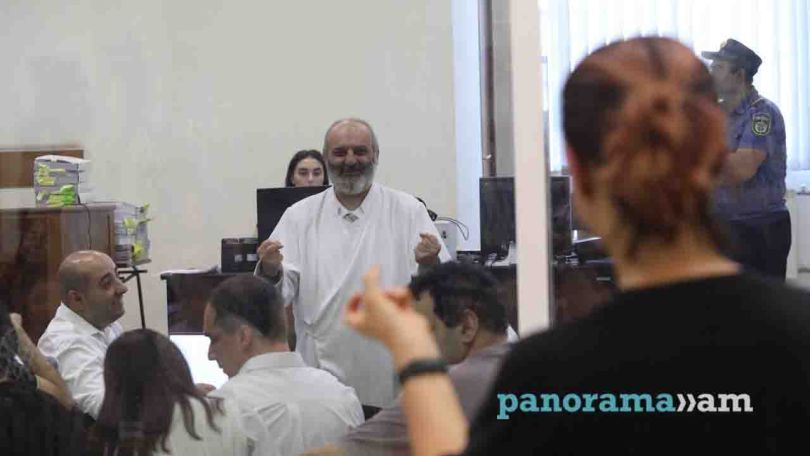 Բագրատ Սրբազանի և 17 աջակիցների դեմ քրեական գործով դատական երկորդ նիստը. ՖՈՏՈՌԵՊՈՐՏԱԺ