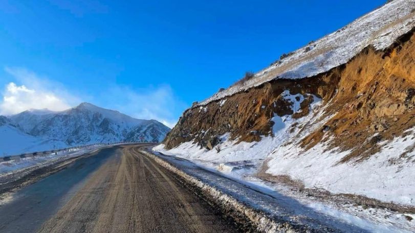 Սպիտակի ոլորանները փակ են կցորդով տրանսպորտային միջոցների համար