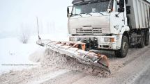 Roads closed amid snowfall in Armenia