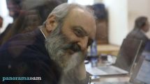 Архиепископ Баграт Галстанян: Занимающий пост премьера Армении тоже должен явиться в суд и ответить