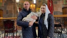 «Сильная Армения»: Пашинян направил правоохранителей, чтобы подвергнуть приводу кормящую грудью многодетную мать