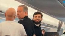 Arman Tsarukyan kicked off plane headed for RAF