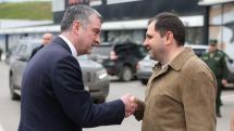 Armenian defense minister travels to Georgia