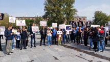 Protesters call for release of Christian Armenian prisoners as European leaders meet in Yerevan