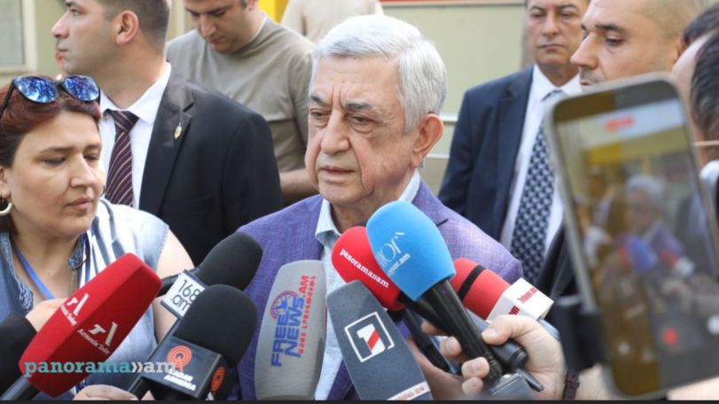 Serzh Sargsyan criticizes May 28 military parade